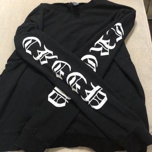 long sleeve crew neck sweatshirt